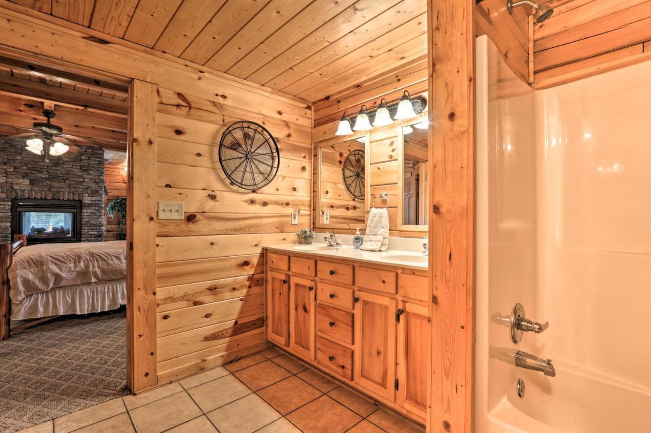 Pigeon Forge Cabin With Games, 1 Mi To Parkway! Dış mekan fotoğraf